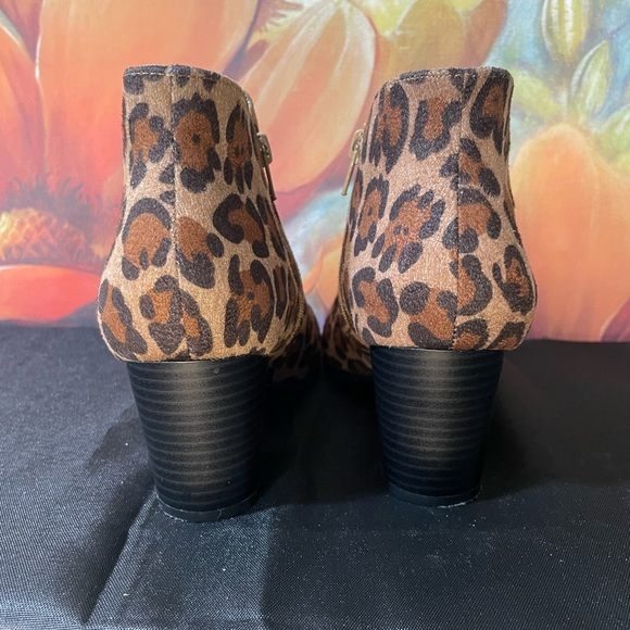 Style & Co Masrinaaf Leopard Bootie - Picture 2 of 5
